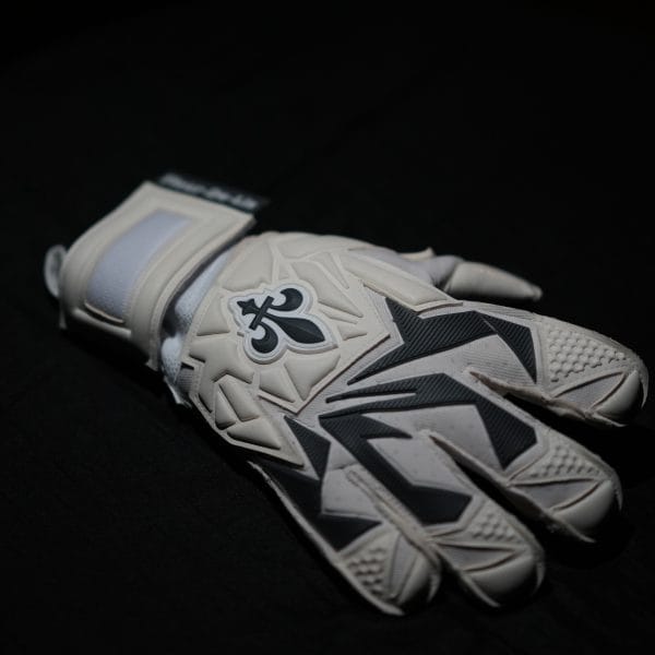 Fleur De Lis GK Nova Pro 2.0s Charcoal Trim Promo
