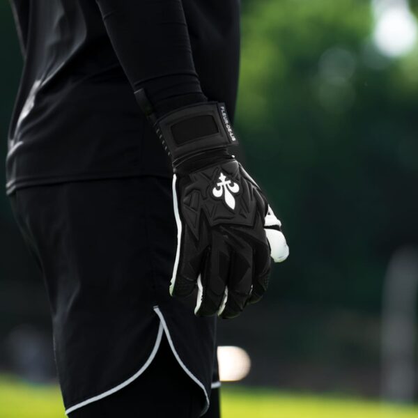 Fleur De Lis GK Nova Pro 2.0s Onyx Trim Promo