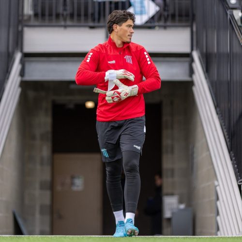 Ryan Bilichuk wearing Fleur De Lis GK Nova Pro OG University Red Trim.